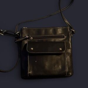 Classic Black Leather Messenger Bag